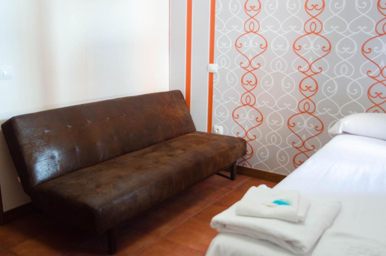 Casa Del Cura Hotel ลาสนาวาสเดลมาร์เกส ภายนอก รูปภาพ