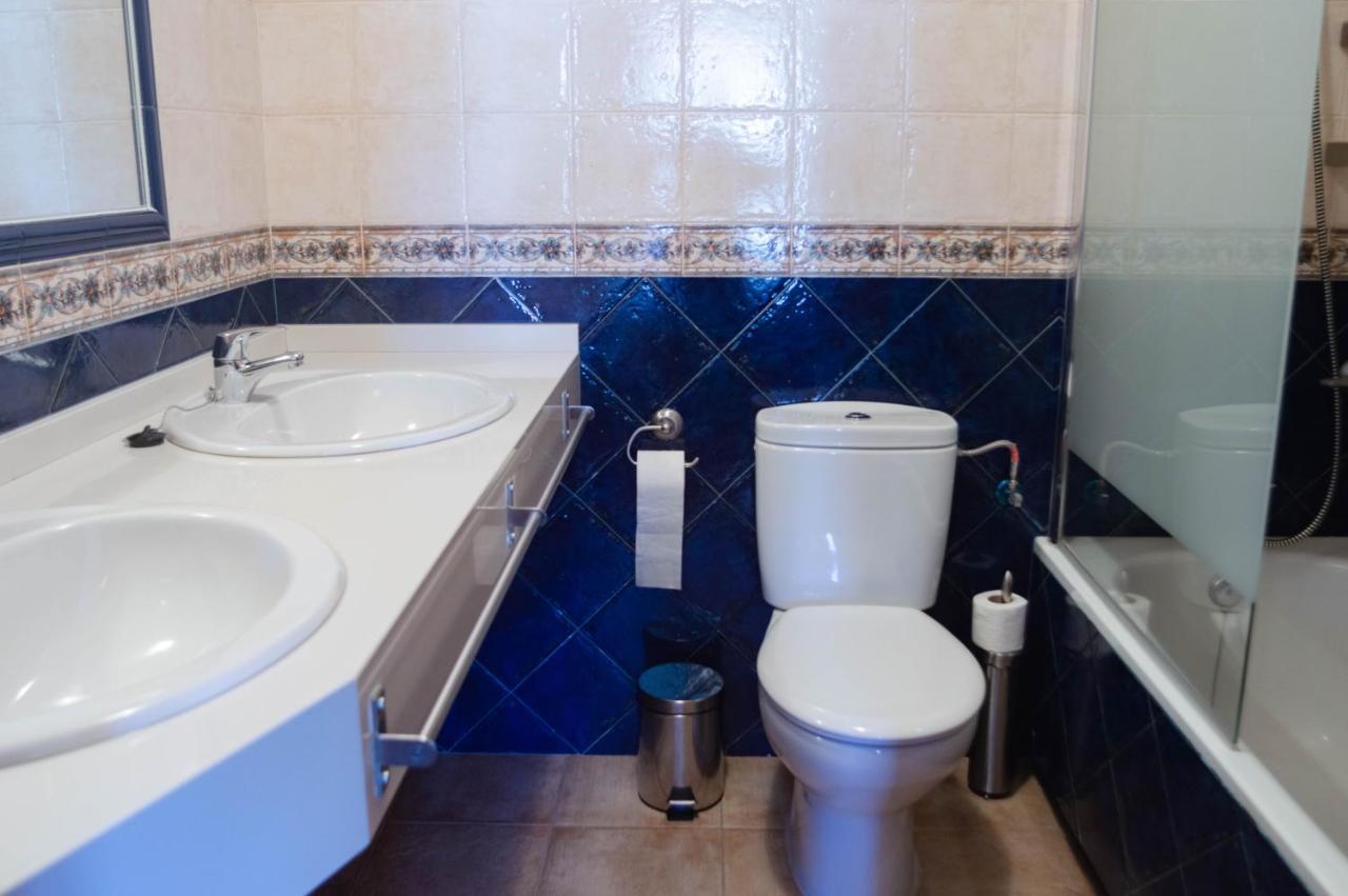 Casa Del Cura Hotel ลาสนาวาสเดลมาร์เกส ภายนอก รูปภาพ